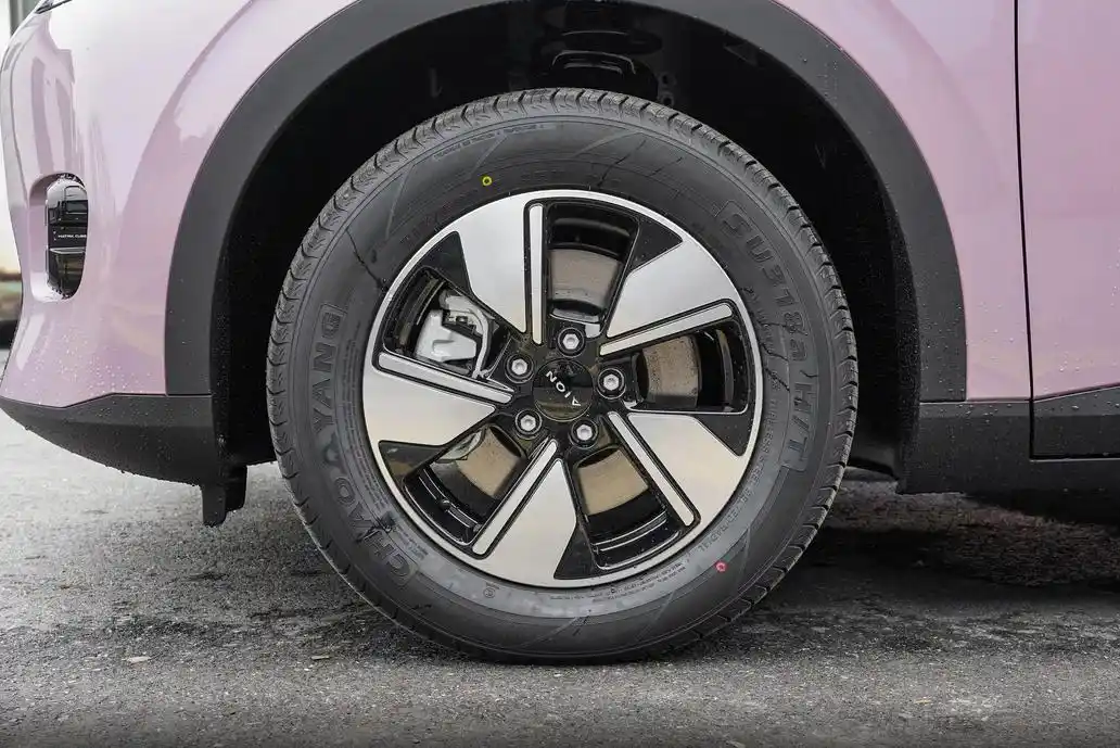 广汽埃安全部车型_广汽集团埃安s_驾驶广汽埃安AION UT的五大理由