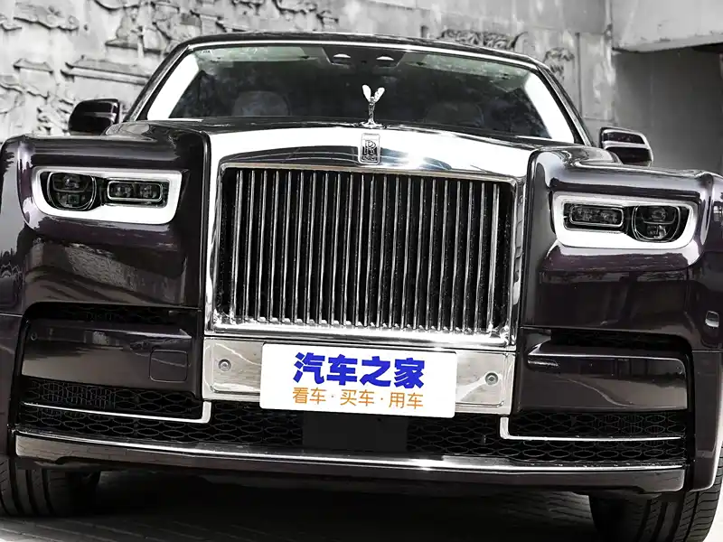 劳斯莱斯车标百年演变史：从R-R字母到飞天女神的艺术升华