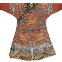 服饰象征意义_中国古代的服饰是什么的象征_皇权的象征：古代皇帝的服饰