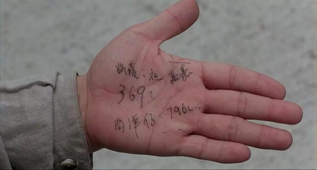 26年前香港警匪片，成龙主演，为求真实，拍摄时炸了一条街