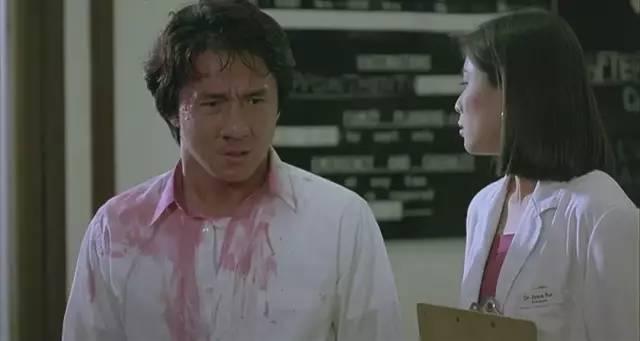 26年前香港警匪片，成龙主演，为求真实，拍摄时炸了一条街