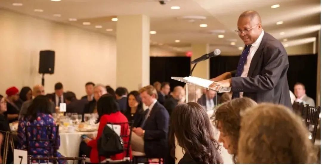 吕志和与可持续发展的实践_实现持续发展_发展实践论