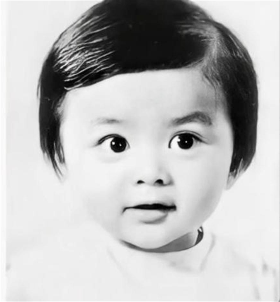 关之琳的家庭生活与亲情故事_关之琳在哪生活_家庭亲情作文500字