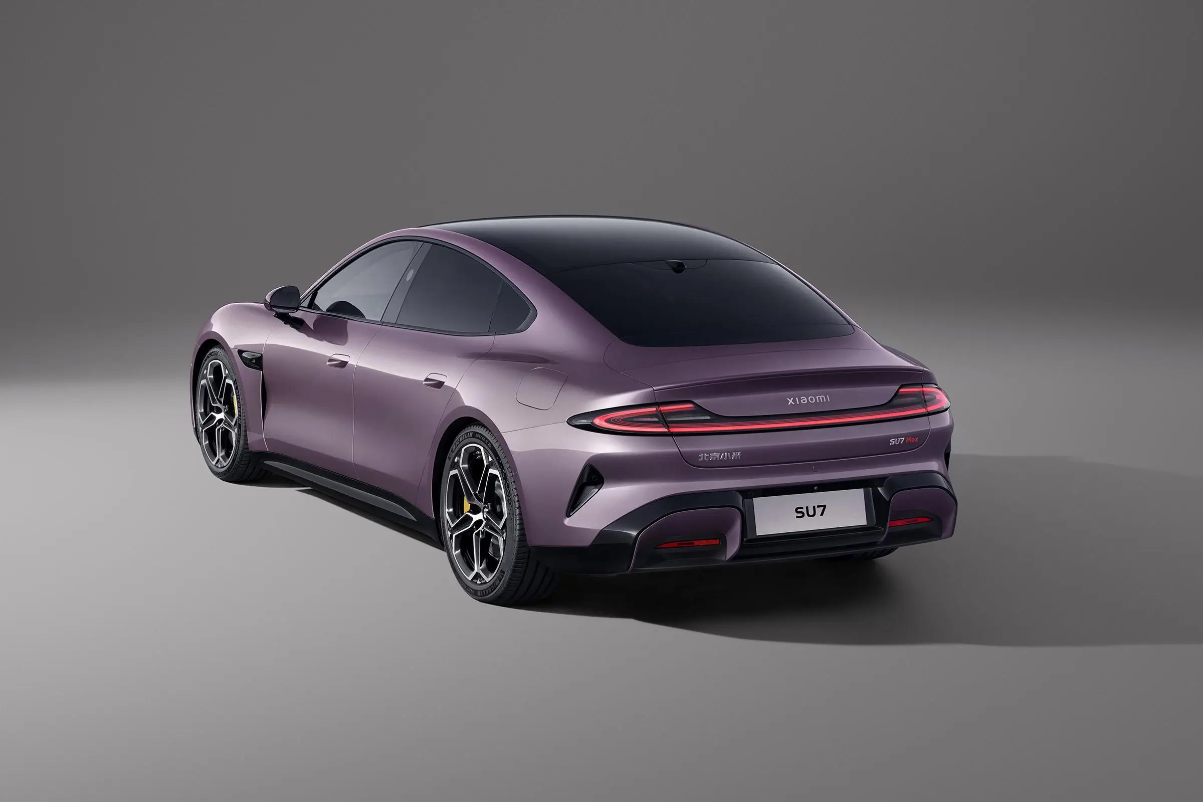 小米汽车的悬挂系统如何影响操控？_小米车载支架怎么用法_小米悬挂