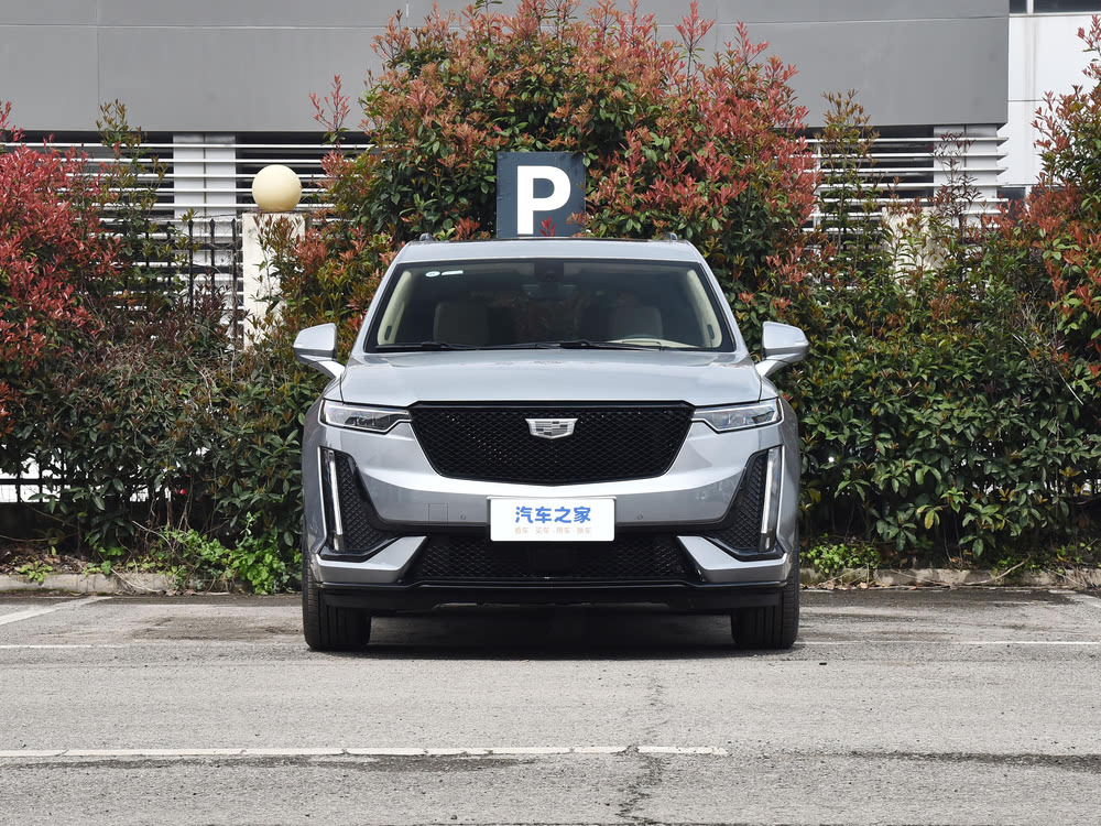 凯迪拉克新款内饰_探索凯迪拉克的内饰配置与个性化选择_凯迪拉克探索者