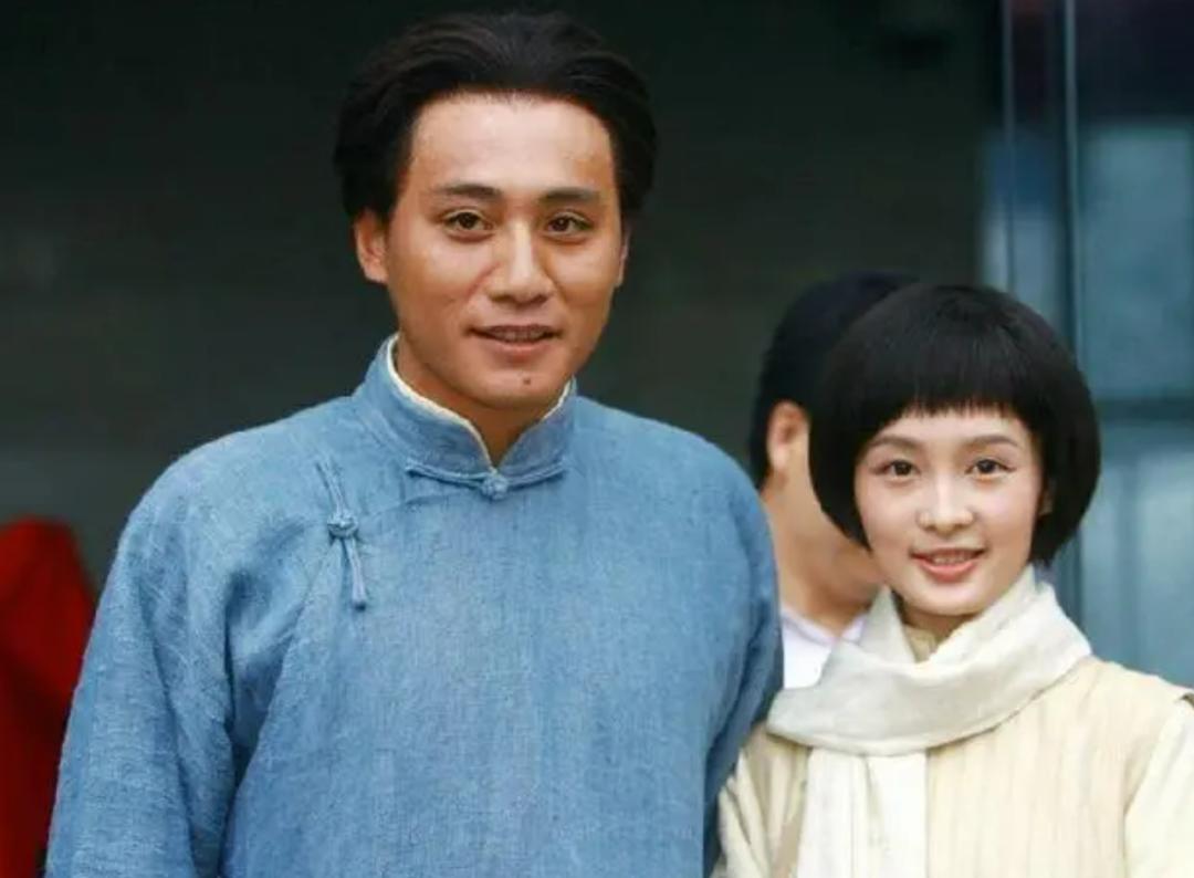 李沁_李纯与李沁_林申李沁吻戏